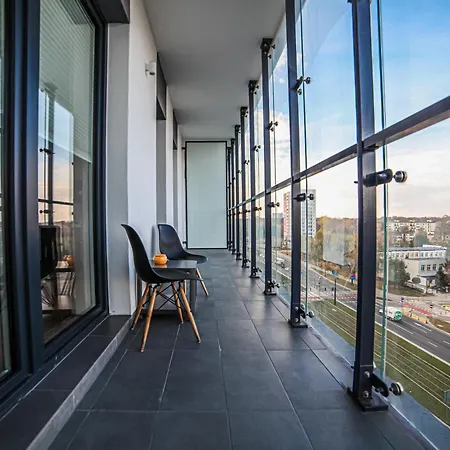 Big City Life - Bliska Wola Tower A Apartmán Varšava